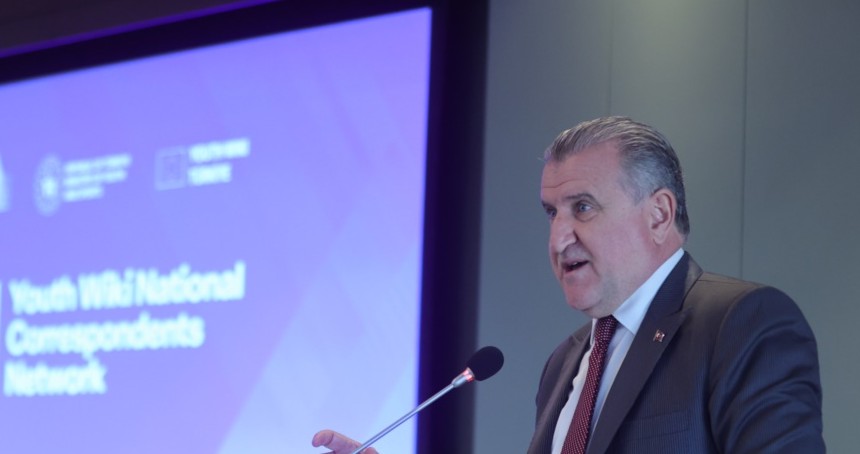 Bakan Bak: Gençleri karar alma süreçlerinin doğal paydaşı olarak görüyoruz