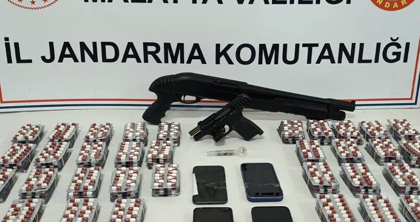 Malatya'da uyuşturucu operasyonu: 4 gözaltı