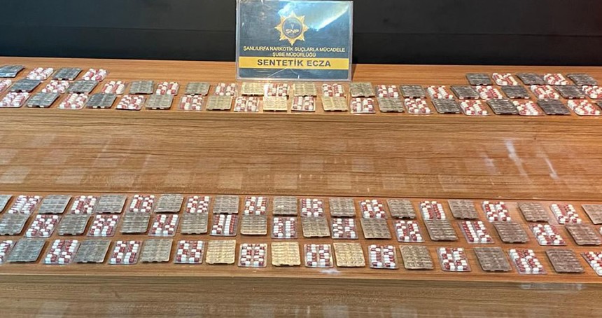 Şanlıurfa’da uyuşturucu operasyonu: 2 bin 404 sentetik hap ele geçirildi