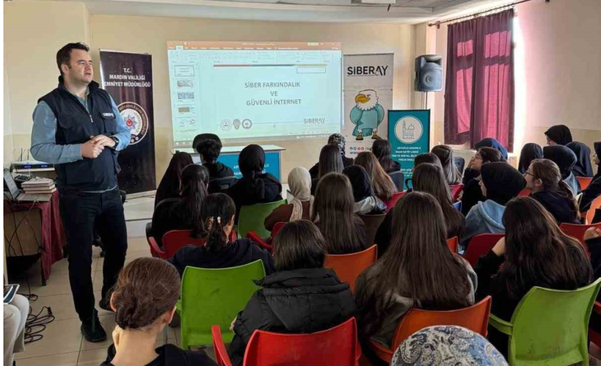 Mardin’de öğrenciler siberay projesi kapsamında bilgilendirildi