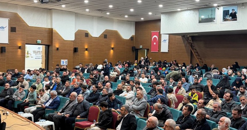 Sultangazi'de "Yolumuzu Aydınlatan Yıldızlar" programı