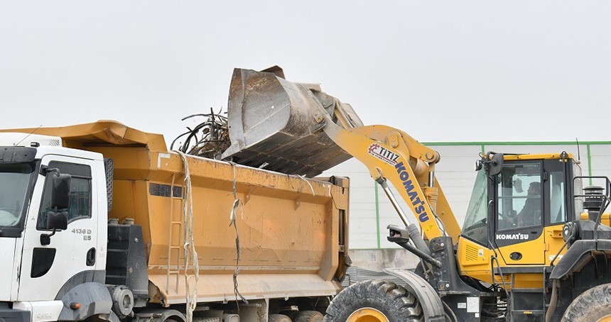 Yeşiltepe'de hafriyat alanı temizlendi