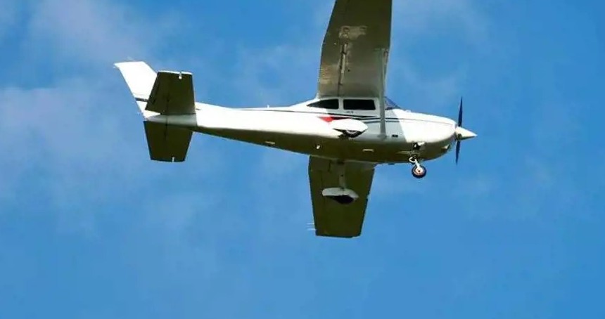 Avustralya'da iki uçak havada çarpıştı: Bir pilot öldü