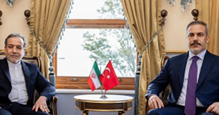 Dışişleri Bakanı Fidan, İran'da mevkidaşı Arakçi ile bir araya geldi