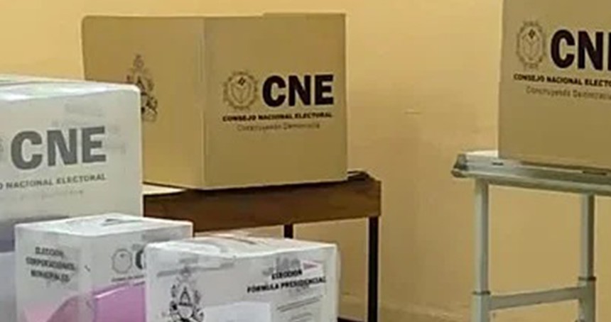 Honduras'ta devlet başkanı seçimi için halk sandık başında