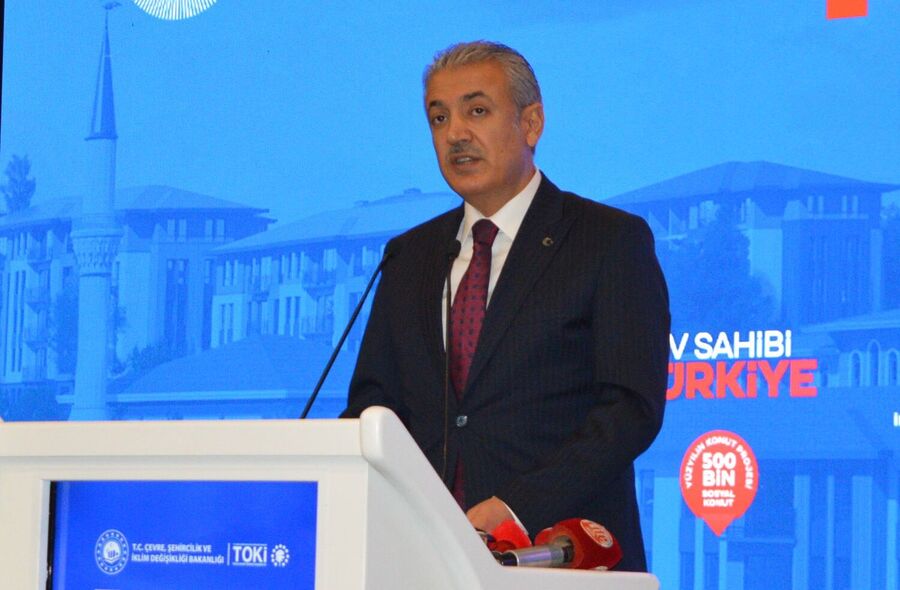 Vali Tuncay Akkoyun.JPG